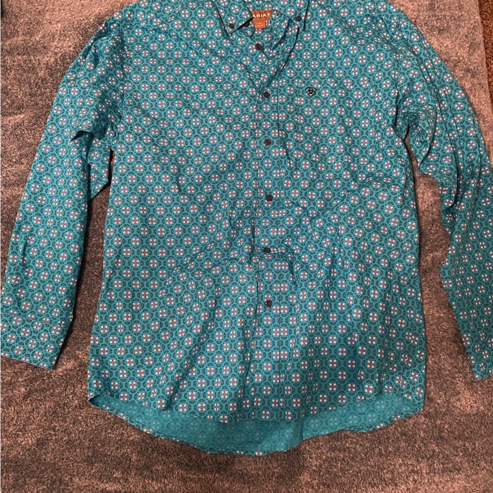 Ariat Large Long Sleeve Patterned Button Down
